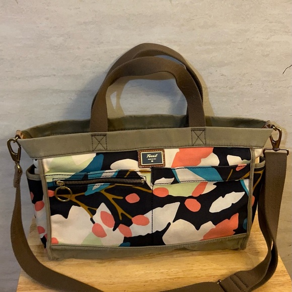 Fossil Multicolor Floral Print Canvas Weekender Bag. - Picture 1 of 16